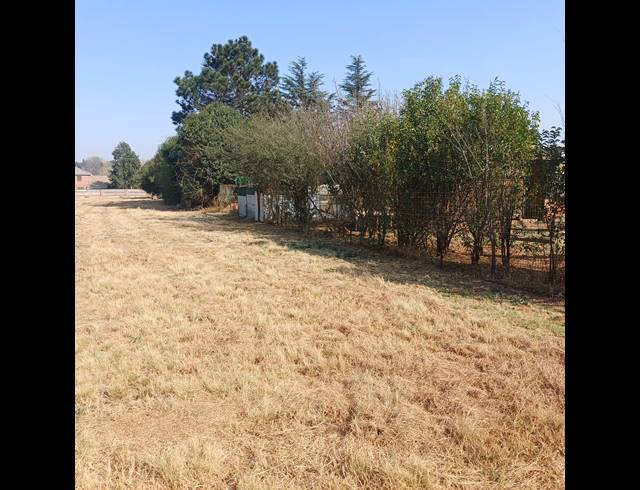 3,852M² VACANT LAND FOR SALE IN HENLEY ON KLIP